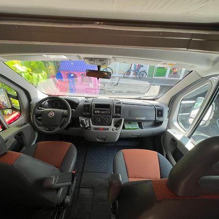 Camper Rent Motorhome Albanian 티라나 외부 사진